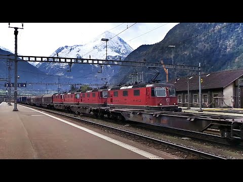SBB 4x Re 4/4 in Erstfeld