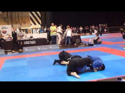 River Dillon vs Munkhbayar Altantugs - FINAL - BJJ British Open 2013 - Blue Adult - Open
