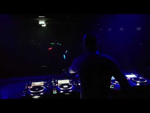 Raul Young @ Akvárium Klub - BlackHall - Budapest  / 2020 07 31