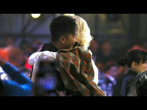 Hangeng and Heechul reunited at COSMO GLAM NIGHT 2019 ... You make me cry (191203)