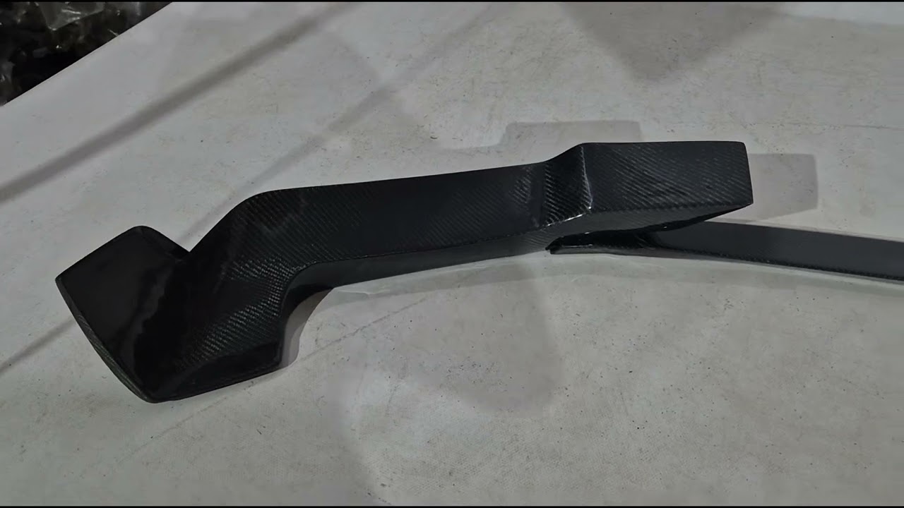 BMW X5 G05 2019- рр. Передня Lip накладка Paradigm V-1 (2023+, натуральний карбон) Video 1