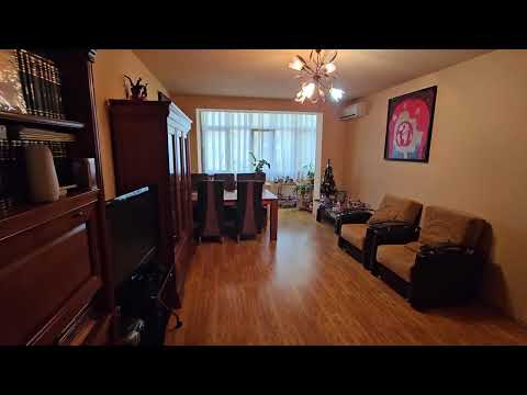 Apartament de vânzare cu 3 camere în zona Cloșca — Video