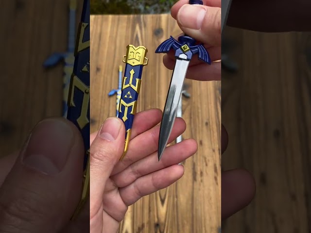 Vídeo relacionado con Ubephant Llavero The Legend of Zelda: Espada Maestra con Letrero Metálico Esmaltado para Fanáticos