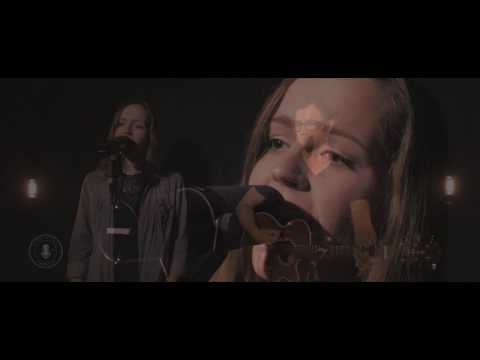 Chimana - Fly Away (@Klein und Fein Konzerte)