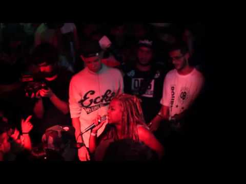 NEGRA RÊ x GB - [MIC MASTER BRASIL]