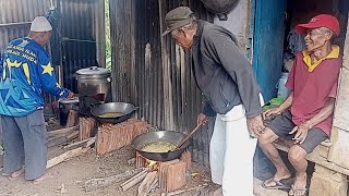 Download lagu Sangat Langka‼️Bapak - Bapak Jadi Juru Masak Di Dapur, Suasana Hajatan Pernikahan Adat Sunda, Garut mp3