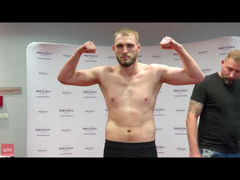 Ważenie przed galą Poznań Fight Night. Będzie walka o pas i charytatywne starcie weteranów