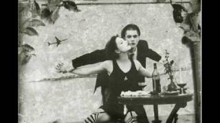 The Dresden Dolls - Girl Anachronism