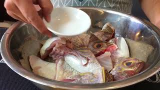 Easy Way to Remove Fishy Smell from Fish Head & How to Clean Chicken Feet