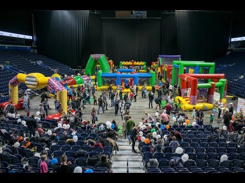 SKM darželinukų Kalėdose – tūkstantis kamuolių ir stebuklingos akimirkos