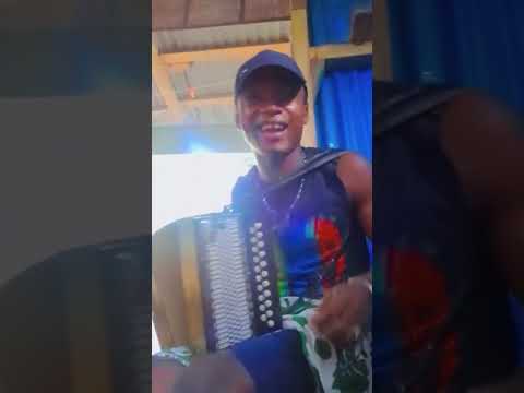 Antsa tromba Marambitsy ndreo Avaramanga (FABIO Accordions)