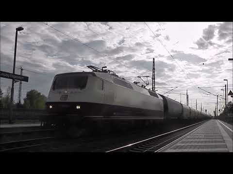 120 144 im Bahnhof Leipzig-Engelsdorf