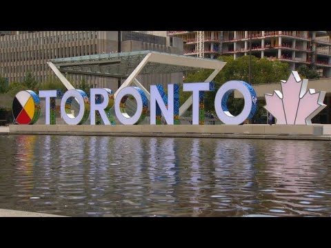 Toronto city council debates pandemic recovery plan, winter patios