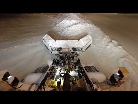 Snow plowing in Northern Norway | First plowing in 2026