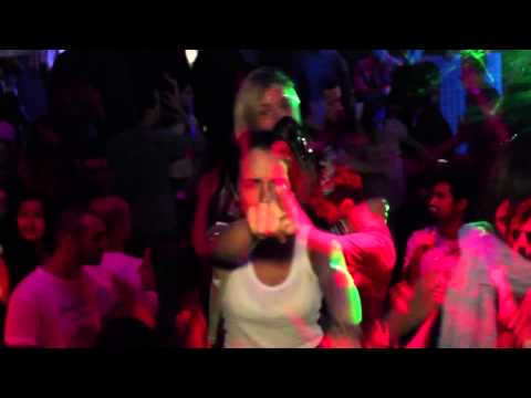 download lagu mp3 mp4 Microclub, download lagu Microclub gratis, unduh video klip Microclub