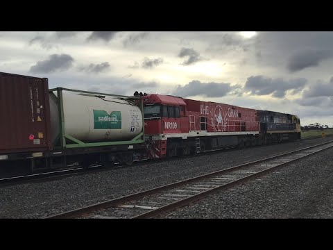 NR23 and NR109 (Gh) on 5MA5 at Gheringhap heading to Adelaide 11/11/2021