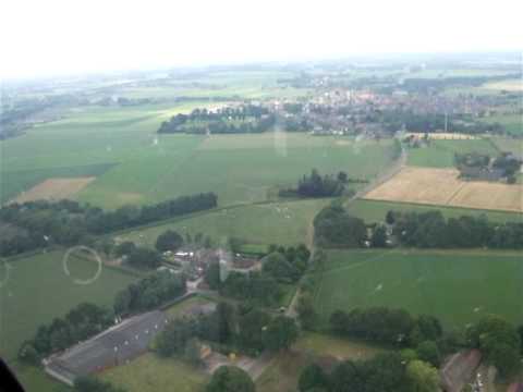 Vlucht met helikopter over Oploo