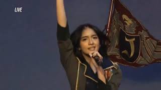 Download lagu Kagami no Naka no Jean Da Arc - JKT48 (Amanda, Lia, Ella, Indira, Lyn) | Senshuuraku Pajama Drive mp3