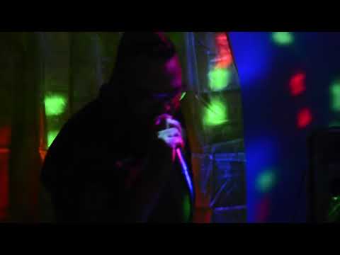 Just building a vybz, S & Jay's, Sangre Grande, MadBee