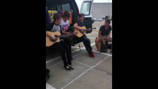 Late Nite Reading - On Mainstreet (Acoustic)