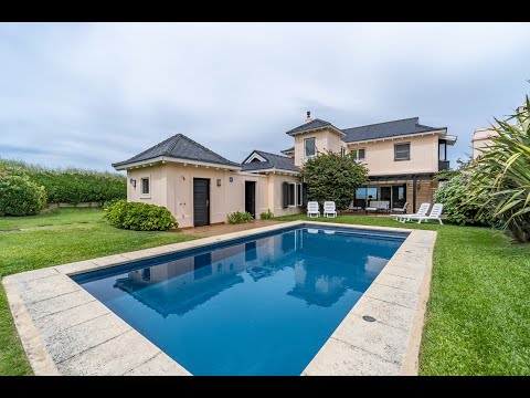Video de YouTube - Casa en Alquiler de 3 dormitorios con Piscina y Garage en Tio Tom, Maldonado