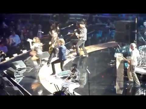 u2, mick jagger  fergie (iPhone & iPod)