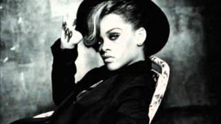 Rihanna - Fool in love (w/lyrics)