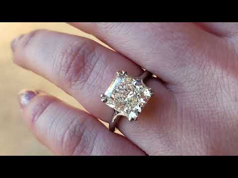 4.21 L/SI1 Radiant Cut Diamond Platinum ring. GIA