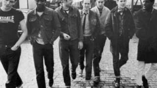 La Fine Équipe - Sleepin'