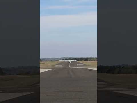 Cessna 182 landing in a gusty crosswind! #aviation #crosswindlanding #flying