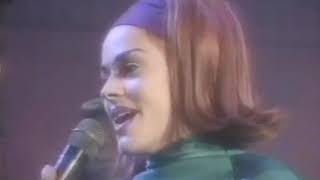 Deee-Lite - Groove Is In The Heart [Club MTV] *1990*