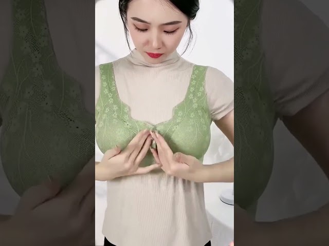 Vídeo relacionado con Istintiva Valeria - Sujetador sin Aros en 100% algodón para Pechos generosos con Alta sujeción - Copas Blandas no Acolchadas - Blanco 120C