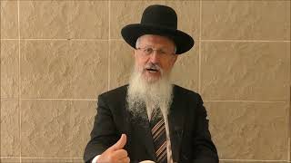 הגאון הרב אברהם יוסף שליט"א האם בזמן אמירת הוידוי בסליחות צריך להרכין את הראש (הרב אברהם יוסף) - התמונה מוצגת ישירות מתוך אתר האינטרנט יוטיוב. זכויות היוצרים בתמונה שייכות ליוצרה. קישור קרדיט למקור התוכן נמצא בתוך דף הסרטון