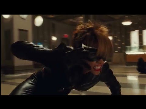 Catwoman (2004) - Bank Scene