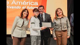 Educación entregó más de 2.500 computadoras a estudiantes en San Juan