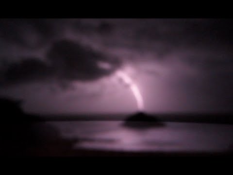 Mercedes Nasta - Nube Gris