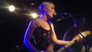 Trixie Whitley - hotel no name (live Chambery 2013)