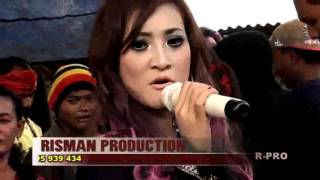 Download lagu Dewi kirana live brondong edan mp3 Download lagu Dewi kirana live brondong edan mp3