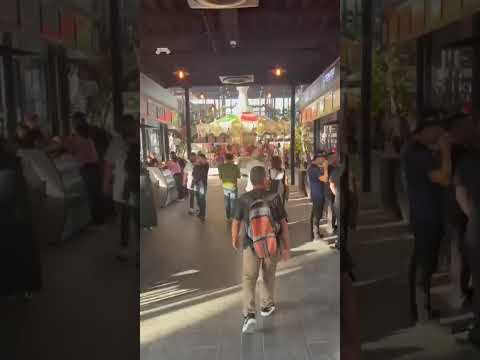 PLAZA UNIVERSITARIA EN CENTRO HISTÓRICO DE SAN SALVADOR