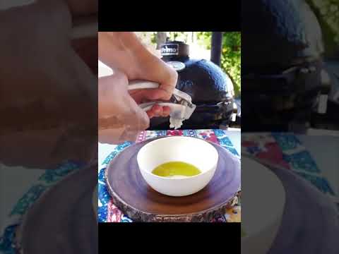 How to Bake Brie Cheese on the Grill