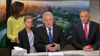 Seven News Melbourne - Sandy Roberts Final Sports Report [29.11.13]