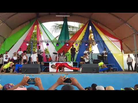 Lico Kininike - Live au Stade BIKA