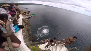 preview picture of video 'Cliff Diving at The Ariel's point in Boracay'