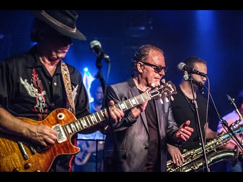 Andy Watts Feat Danny Shoshan  Straight Shooting Woman