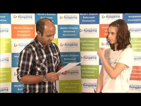 Kalki Koechlin admires Shahrukh Khan, Priyanka Chopra & Hrithik Roshan - Exclusive Interview