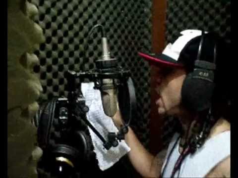 BRANCO FAVELA - FAVELA CENTRAL (VILA DAS TORRES - CAPANEMA - CURITIBA PR) RAP PARANAENSE