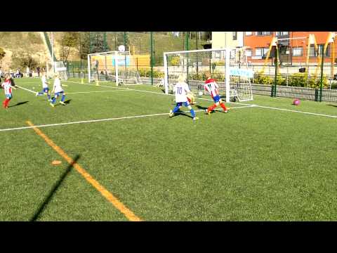 MaskiP04 vs BK-46 Empun maali längistä FC Wild karuselli-turnaus 08.09.2013