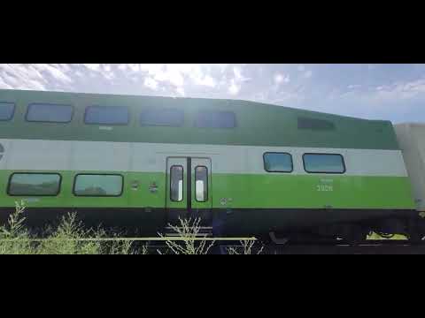 Old Cab Car 257 At East Gwillimbury GO Station With 231!