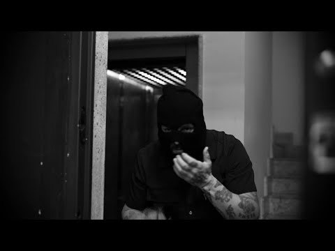 MOONCLER, SILENT BOB - NEL BENE E NEL MALE (Official Video)