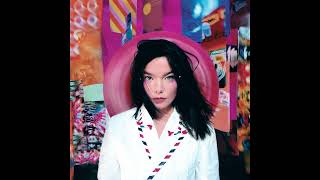 björk, plaid, mason bee: Lilith